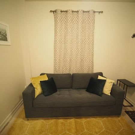 Cozy 1 Bedroom Centrally Located Hamilton Exteriér fotografie