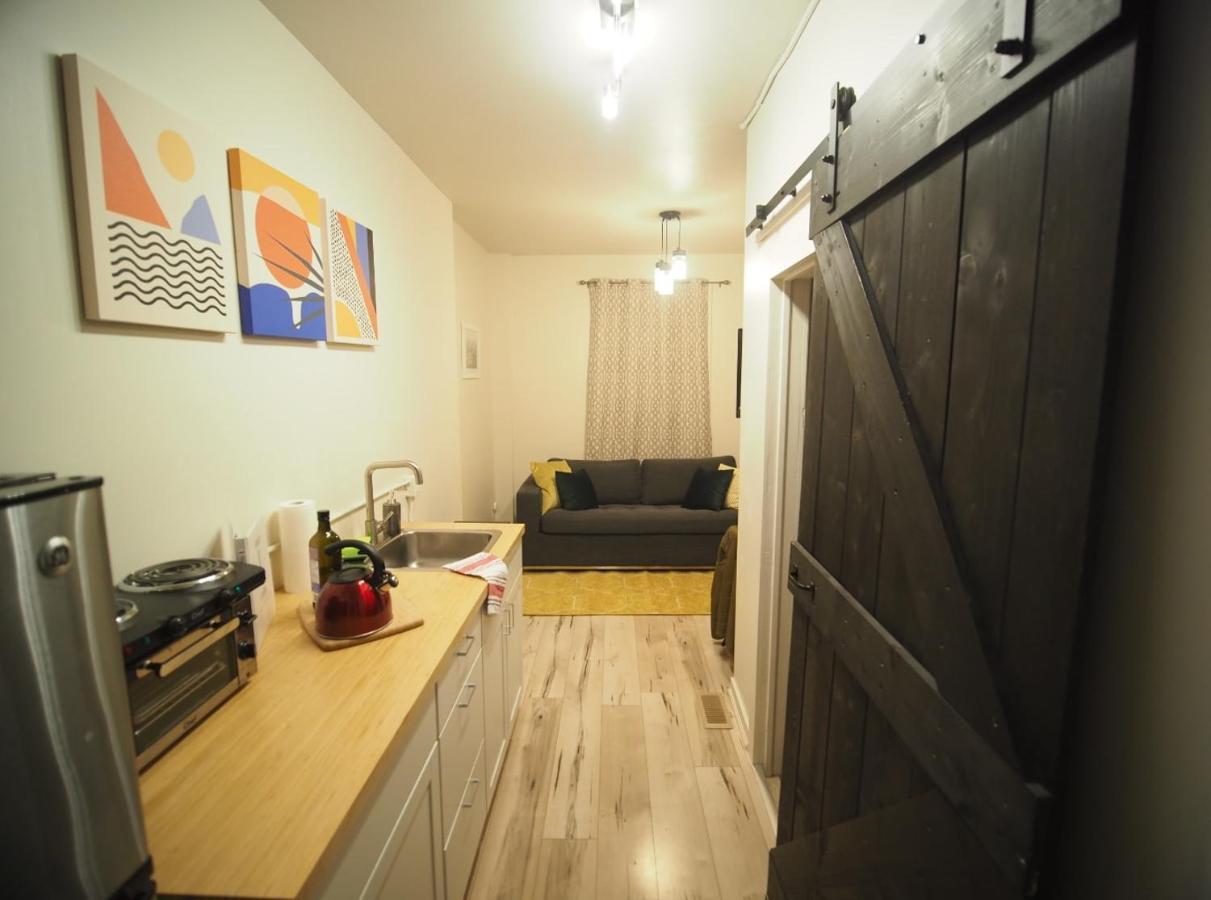 Cozy 1 Bedroom Centrally Located Hamilton Exteriér fotografie